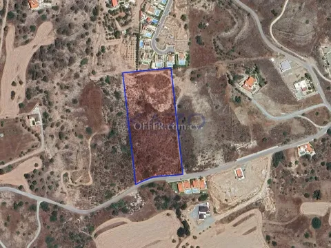 Large Development Plot for Sale in Monagroulli Village - Main Photo