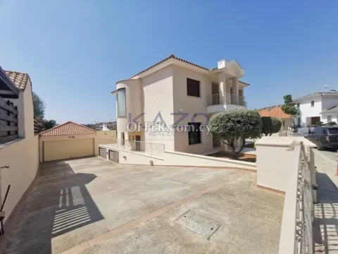 Three Bedroom Luxury House for Sale in Agios Tychonas - Main Photo