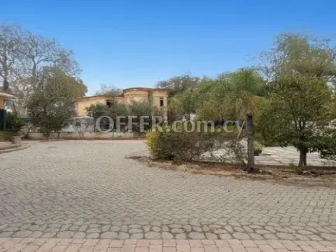 Καινούργιο Πωλείται €1,950,000 Κτίριο Λευκωσία (κέντρο) Λευκωσία - Main Photo
