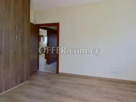 New For Sale €240,000 Apartment 2 bedrooms, Lemesos (Limassol center) Limassol - Main Photo