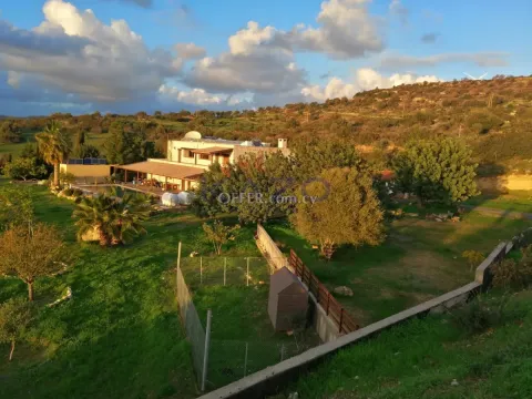 Exquisite Seven Bedroom Villa with Private Pool and Panoramic Sea View in Souskiou - Main Photo