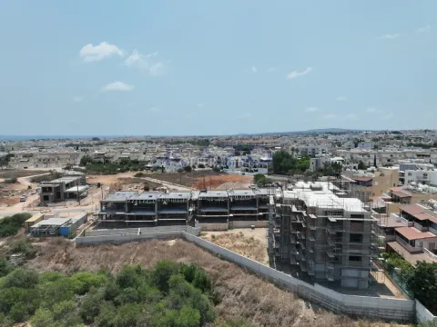 Modern Two Bedroom Apartment in Deryneia - 3