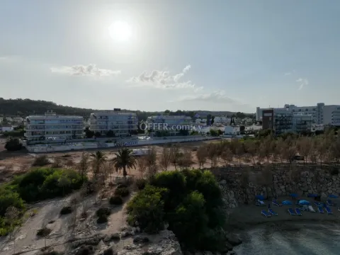 Modern Seafront Apartment with Pool in Protaras - 6