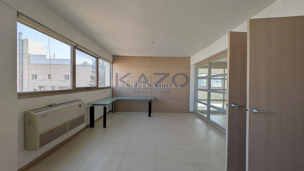 Office Space in Agia Zoni, Limassol - 5