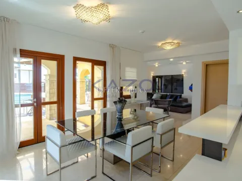 Spacious Villa with Pool in Scenic Golf Resort - 5