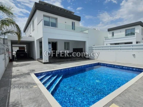 Detached house, 135m² - Main Photo
