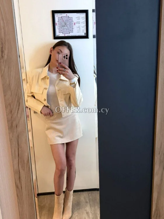 Eva_Young - 8