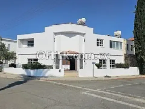 Semi-Detached 4-Bedroom House in Pano Deftera, Nicosia - Main Photo