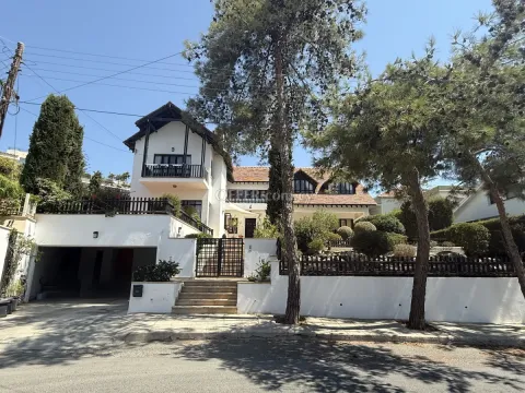 4 Bed Detached Villa for sale in Agia Filaxi, Limassol - Main Photo
