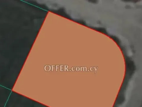 Residential Plot Of 606 Sq.M.  In Psimolofou - 2