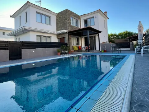 House (Detached) in Latsia, Nicosia for Sale - Main Photo