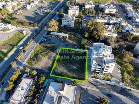 Land, Plot, Nicosia, Strovolos, Agios Vasileios, 1,375m² - Main Photo