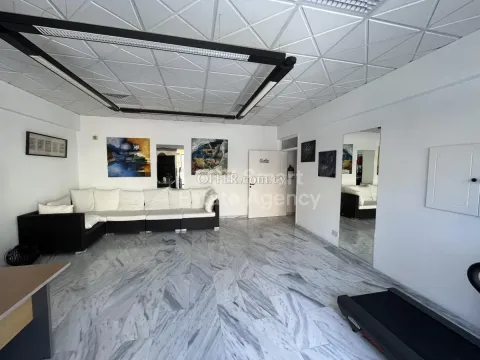 Building, Mixed-use Building, Nicosia, Egkomi, Makedonitissa, 1,128m² - Main Photo