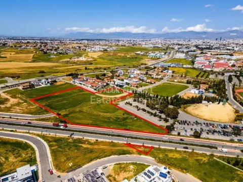 Land, Field, Nicosia, Strovolos, Ap. Varnavas and Ag. Makar., 18,200m² - Main Photo