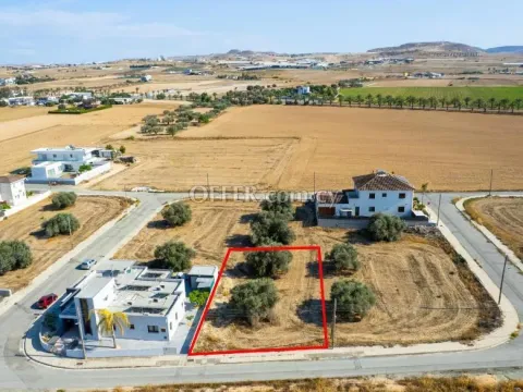 Residential plot in Athienou Larnaca - Main Photo