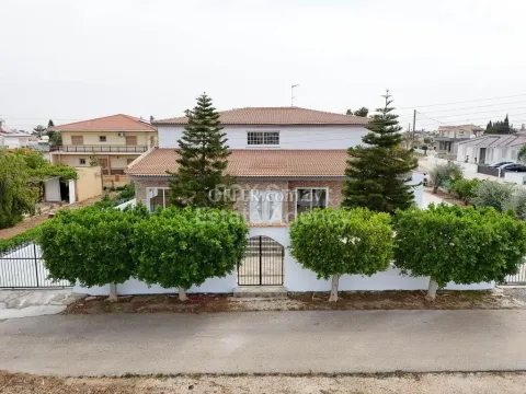 House, For Sale, Nicosia, Palaiometocho - Main Photo