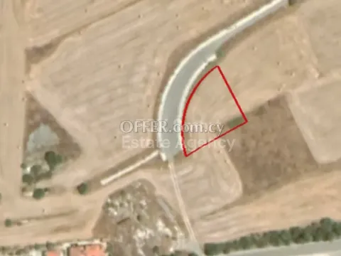 Land, Plot, Nicosia, Latsia, Agios Georgios, 1,306m² - Main Photo