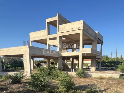 House, For Sale, Famagusta, Paralimni - Main Photo