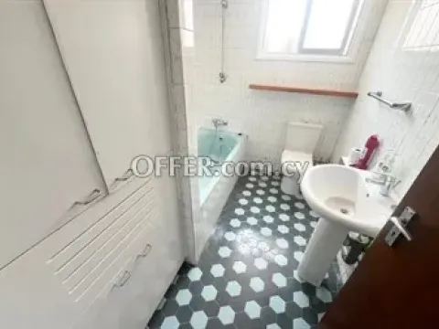 3 Bedroom Apartment  In Agioi Omologites, Nicosia - Main Photo