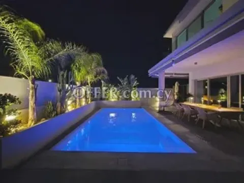 4 Bedroom House  In Latsia, Nicosia - Main Photo