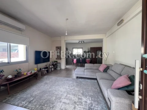 House for rent - Photo 1