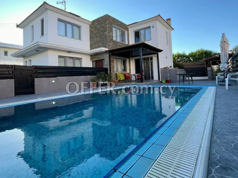 A gorgeous 3 bedrooms detached house in very good location in Latsia area. - Main Photo