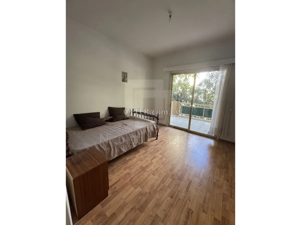 Three bedroom fully furnished apartment for rent in Agioi Omologites area Nicosia - 8