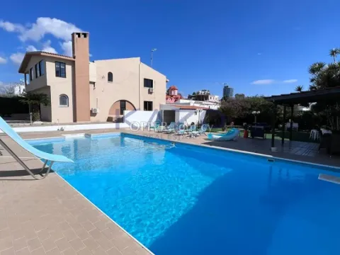 Spacious Furnished Villa in Zakaki Near Beaches - Main Photo