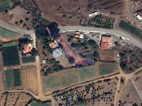 Large 1431 m2 Field For Sale Arakapas Village - Main Photo