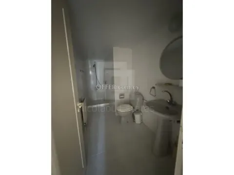 Three bedroom fully furnished apartment for rent in Agioi Omologites area Nicosia - 7