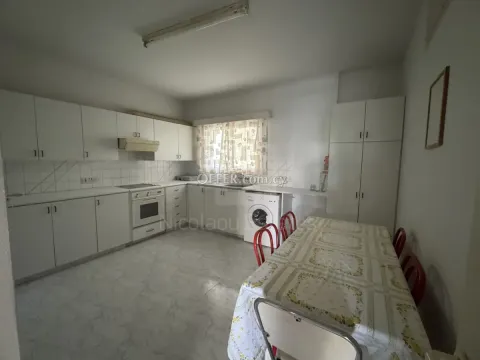 Three bedroom fully furnished apartment for rent in Agioi Omologites area Nicosia - 6