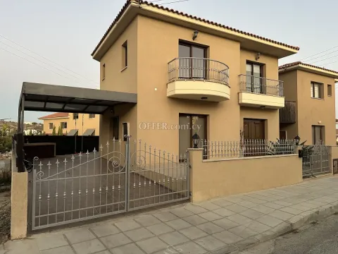 3 Bed House for rent in Agia Filaxi, Limassol - Main Photo
