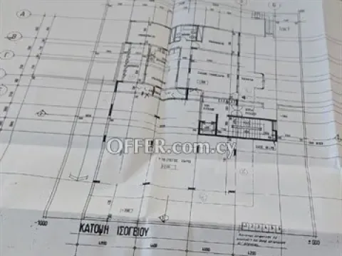 Large Ground floor commercial space 400 Sq.m.  / Sale in a central loc - Main Photo