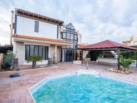 3 bedroom house in Paralimni Famagusta - Main Photo