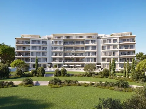 THREE BEDROOM APARTMENT IN A GOLF COURSE - LIMASSOL - Main Photo