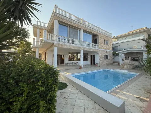 6 Bed Detached Villa for rent in Agios Athanasios, Limassol - Main Photo