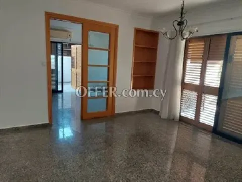 Excellent 3-storey 5 Bedroom House  in Privileged Area Near Apollonio  - Main Photo
