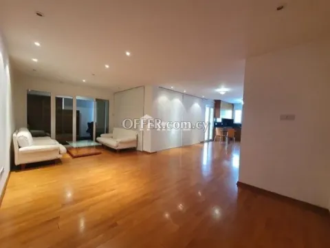 Penthouse Apartment in Strovolos For Rent - Main Photo