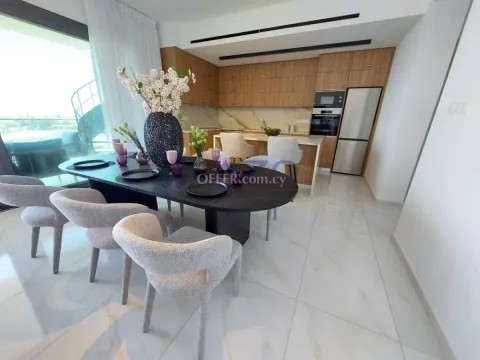 Modern Panthea Penthouse with Pool and Gym - Main Photo