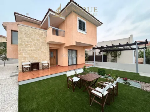 Long term Rent 3 Bedroom Villa - Konia - Main Photo