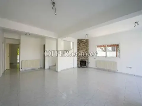 4 Bedroom House  In Strovolos, Nicosia - Main Photo