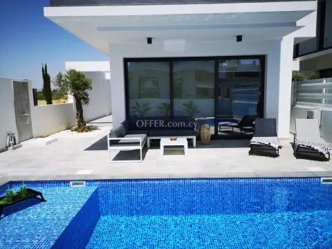 Modern 4 Bedroom Villa Sea View in Oroklini - Main Photo