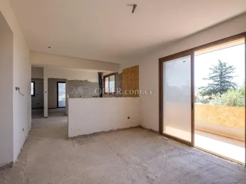 Incomplete 2 bedroom apartment in Polemidia Limassol - Main Photo