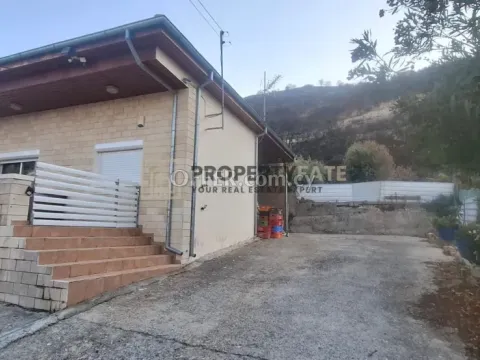 3 Bedroom Detached house in 2000m Plot in Silikou - 11