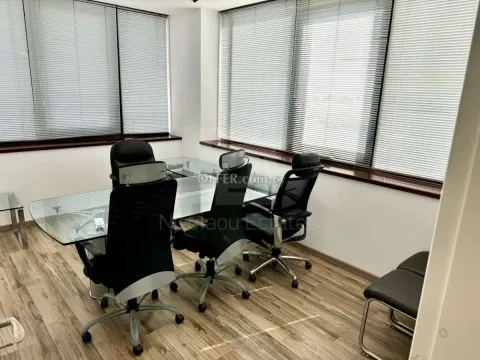 Two offices on the same floor - 6