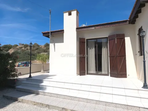 3-bedroom Detached Villa 125 sqm in Pissouri - 8