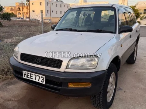 1996 Toyota RAV4 2.0L Petrol Automatic SUV - Main Photo