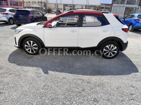 2021 KIA Stonic 1.0L Petrol Automatic SUV - Photo 2