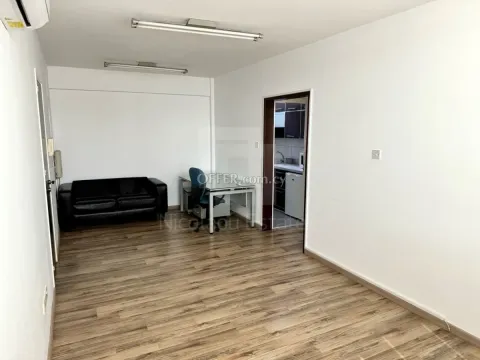 Two offices on the same floor - 2