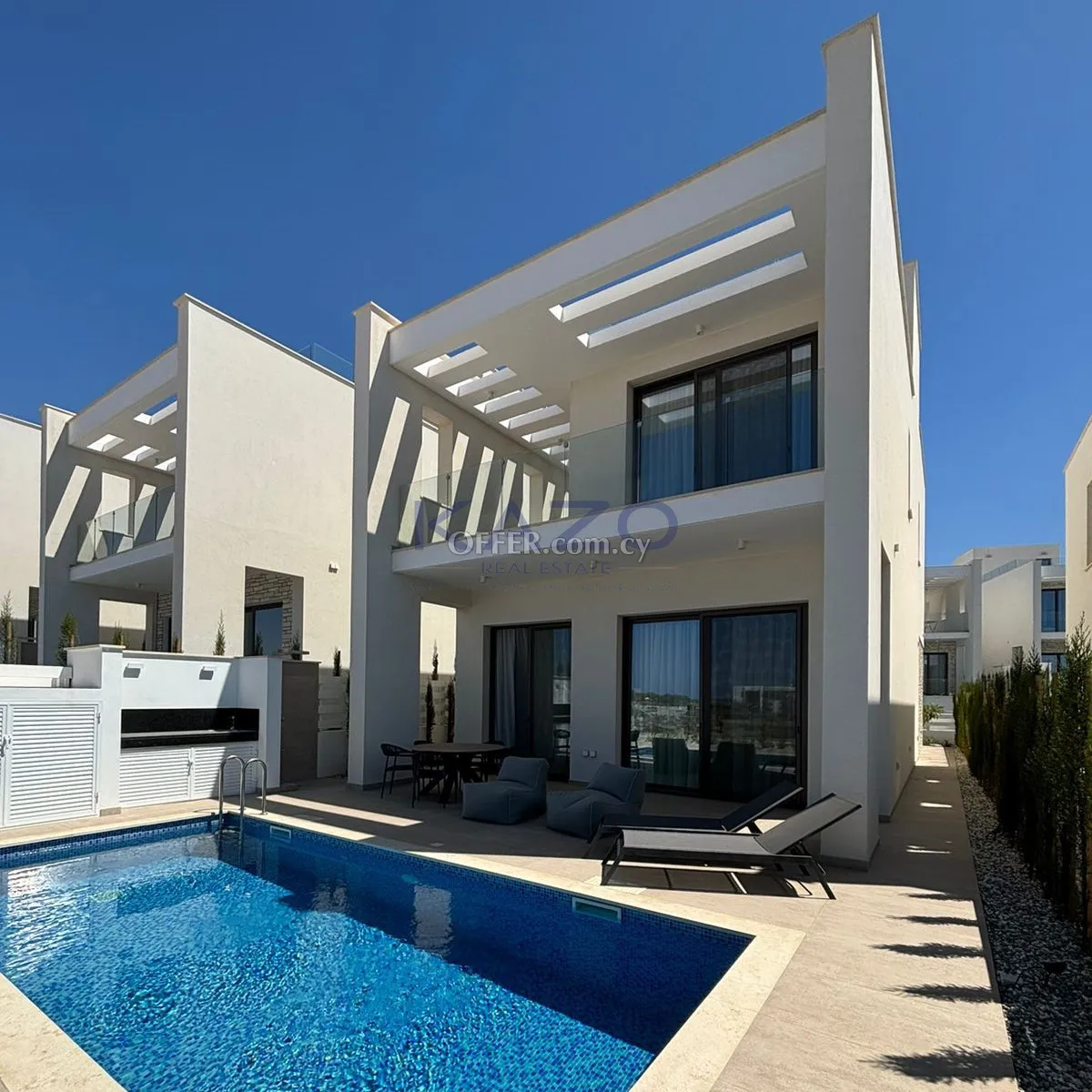 Luxury Sea Front Villa with Private Pool in Paphos Tombs of the Kings - 12